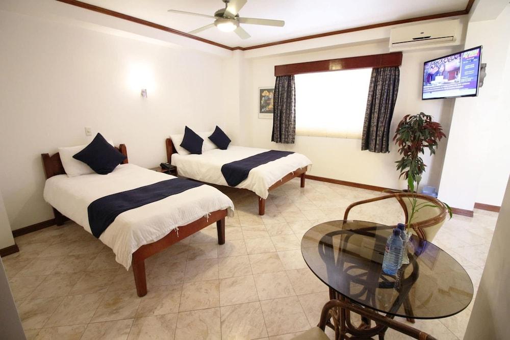 Mermaid Resort Puerto Galera Eksteriør billede