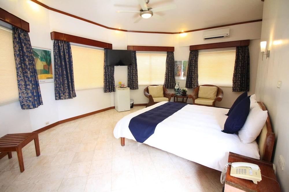 Mermaid Resort Puerto Galera Eksteriør billede